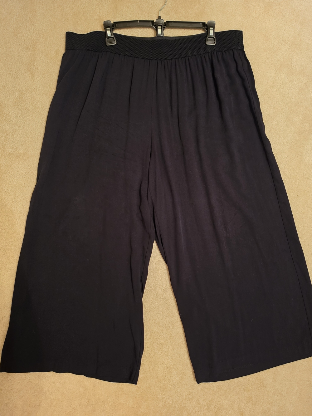 Wide-Leg Cropped Pants with Elastic Waistband - Black